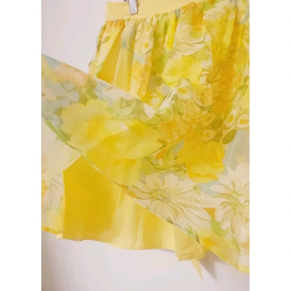 Vintage 60s 70s Round Lace Tablecloth & Apron Daisies Yellow Green White Retro‎